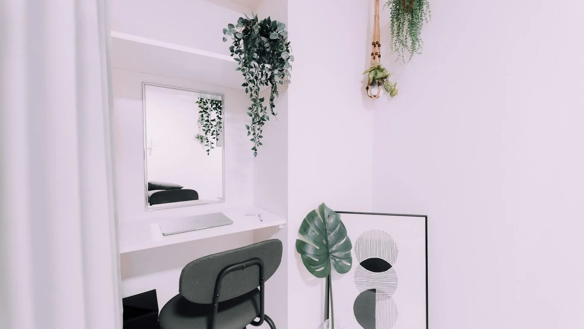 Minimalist Loft Namba Compact Studio With A 24-Hour Gym Ma401 Osaka